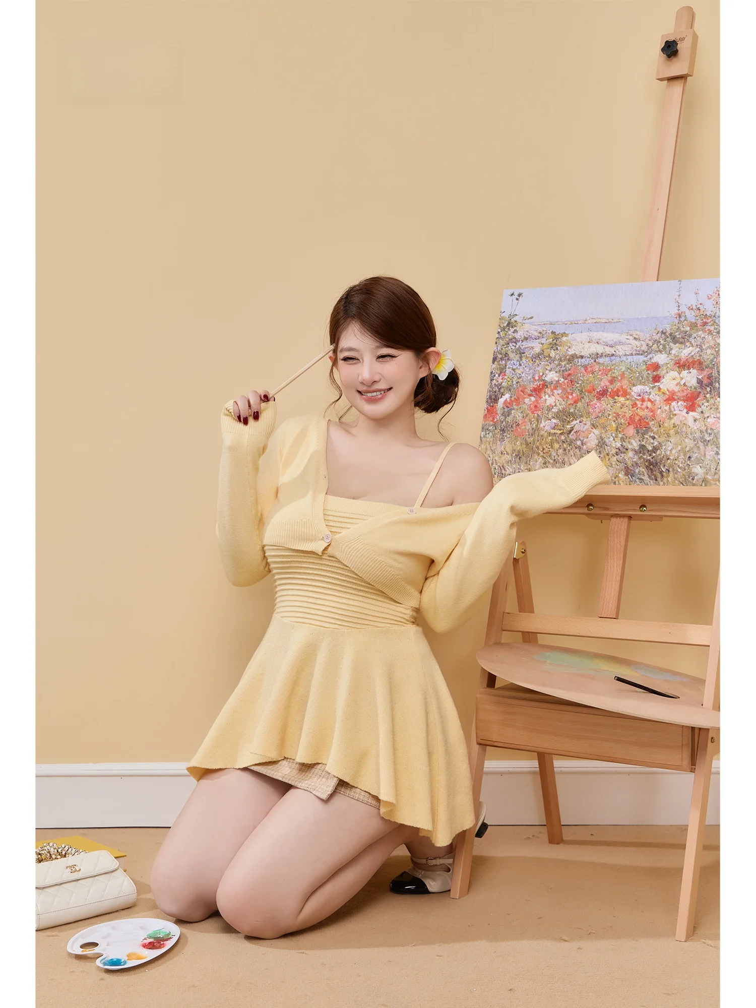 

Summer Beautiful Yellow Knitted Dress Set Women's Fashionable Two-Piece Ensemble High Waist Crop Top Long Sleeve High Waist
