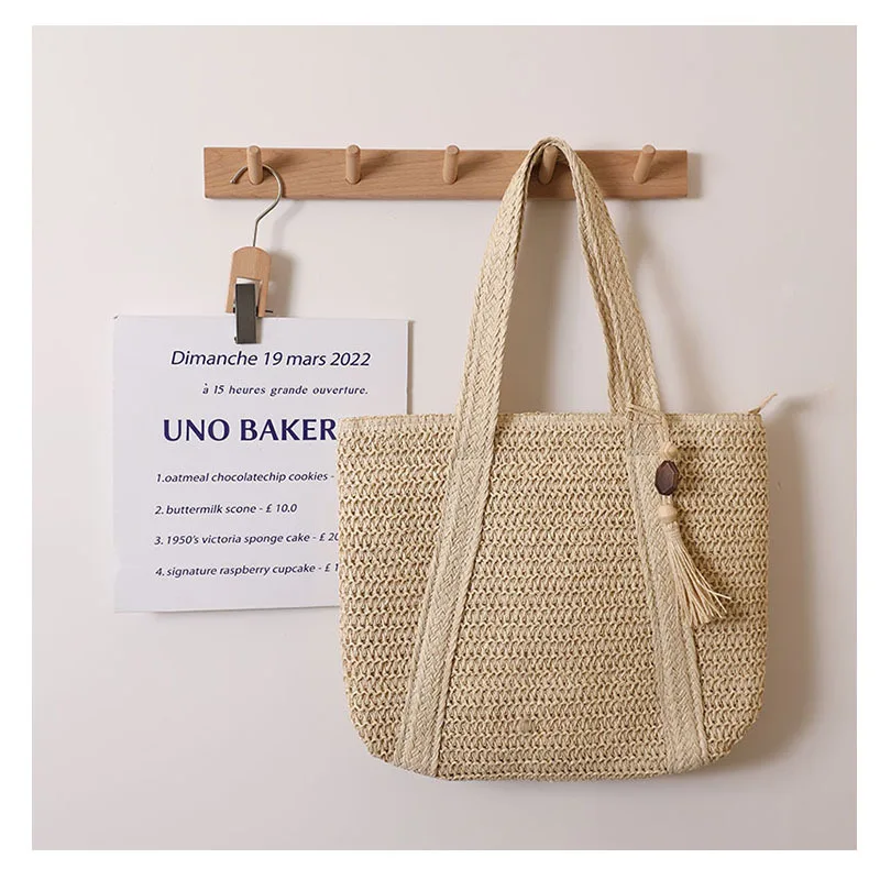 Nieuwe Geweven Tas Mode Één Schouder Papier Touw Gras Geweven Tas Vrije Tijd Perzik Hout Hanger Strandtassen Luxe Designer Handtas 2024