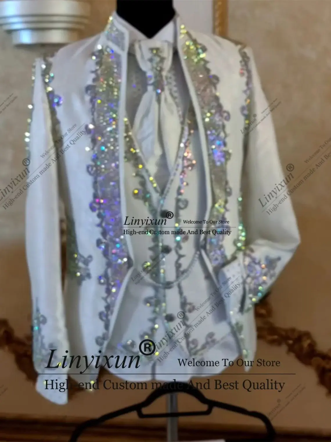 

Luxury Metal Embellished Men Suit Customized Italian style Groom Tuxedo Wedding 3 Pieces Sets Terno Male Blazers ropa hombre