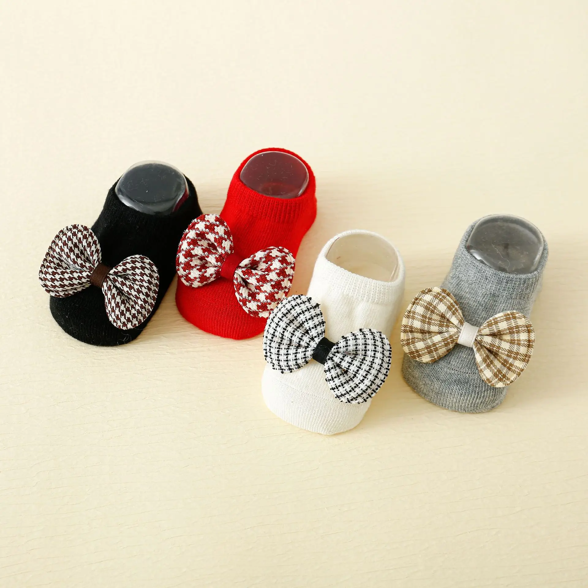 

Cute butterfly tie style baby floor socks thin boneless baby socks for boys and girls short boat socks suitable for 0-1 years