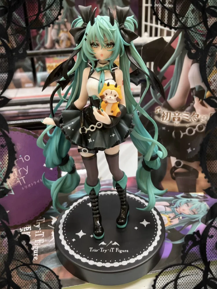 Original Furyu Trio-Try-It Vocaloid Hatsune Miku Pajama Rabbit Miku Rascal Akuma Araiguma Anime Figure Miku Model  Toy Gifts