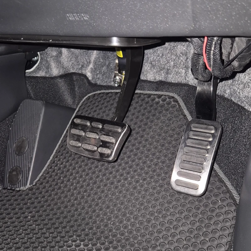 Car Foot Pedal Cover for Hyundai Venue QX QU2 N Line 2019~2026 Gas Brake Rubber Anti-Slip Alloy No drilling Footrest Accessories