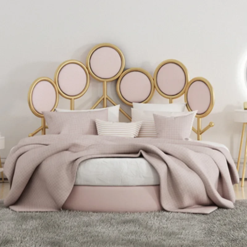 

Modern light luxury bed Internet celebrity big round Italian 1.8 meters girl bed master bedroom 2 meters princess shape