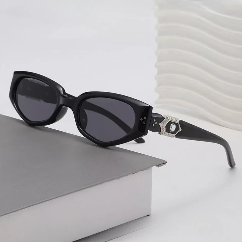 

2025 New Gm Sunglasses Ladies Jewelry Retro Cat Eye Small Frame Sun Glasses Men and Women Senior UV400 Gafas De Sol Para Hombre