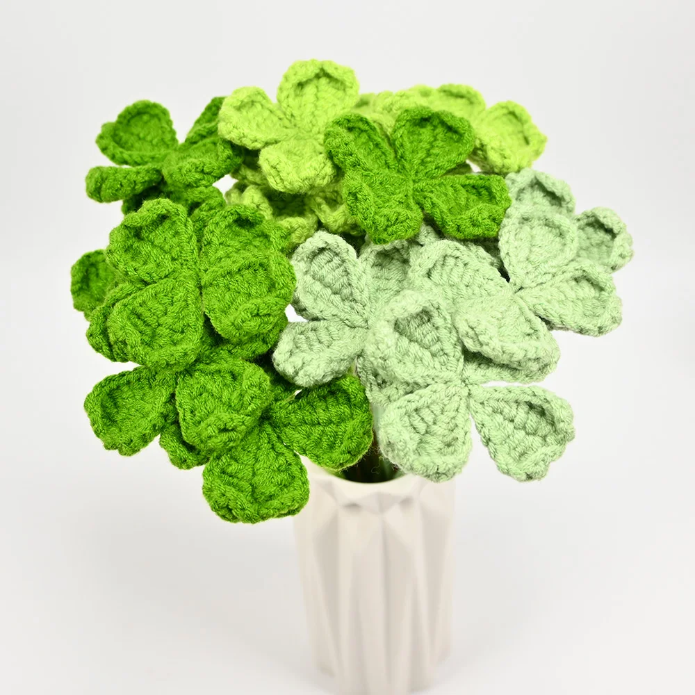 1pc Fabric Bouquet,Hand-Knitted Four-Leaved Clover Bouquet,Finished Handmade Bouquets.   Suitable For Office Decor Gift(Cotton).