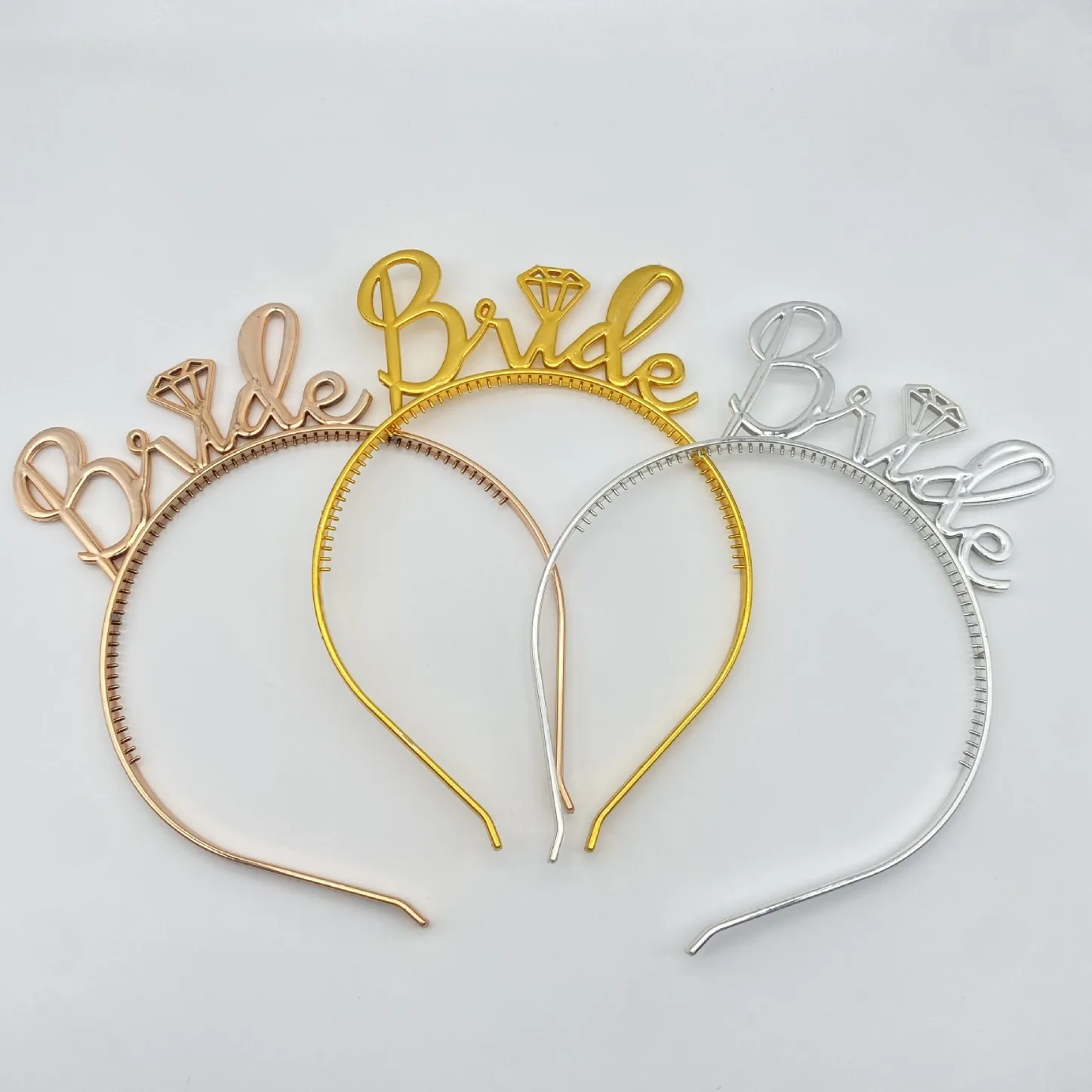 1Pc Plastic Bride To Be Bridesmaid Tiara Crown Headband Bachelorette Hen Party Wedding Bridal Shower Girls Night Gift Decoration