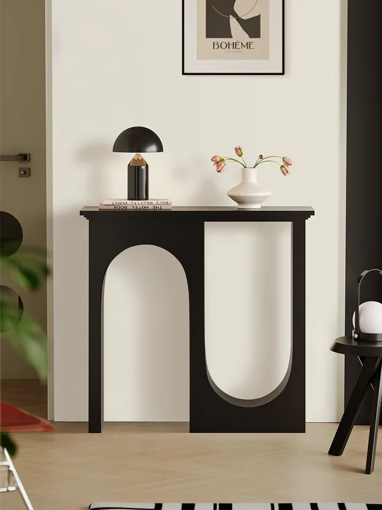 Mesa de porche francesa, mueble de porche minimalista, mueble de porche de entrada contra la pared, chimenea, luz de estilo lujoso para sala de estar