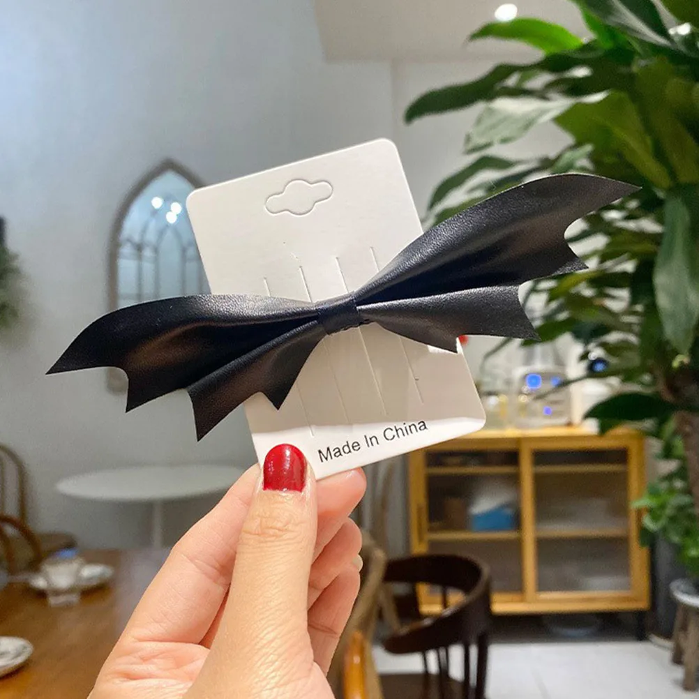 

6Pcs Halloween Bat Hair Clips Black Bat Hairpins Party Headwear Lightweight Comfortable Halloween Hair Clip Funny Headdress