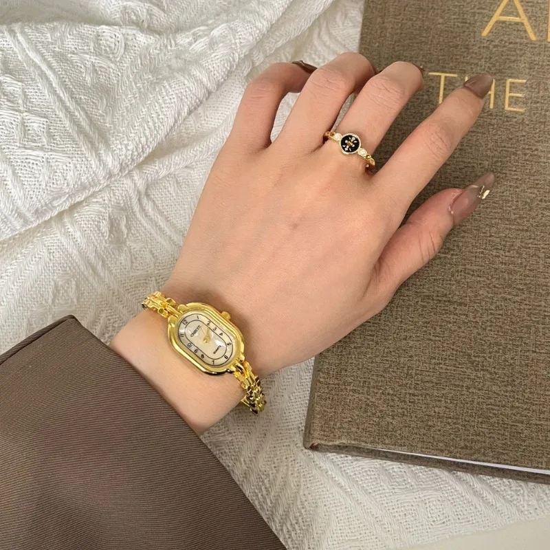 

Новые женские часы с золотым браслетом в стиле ретро, легкие роскошные женские наручные часы, модные водонепроницаемые женские кварцевые часы Montre Femme