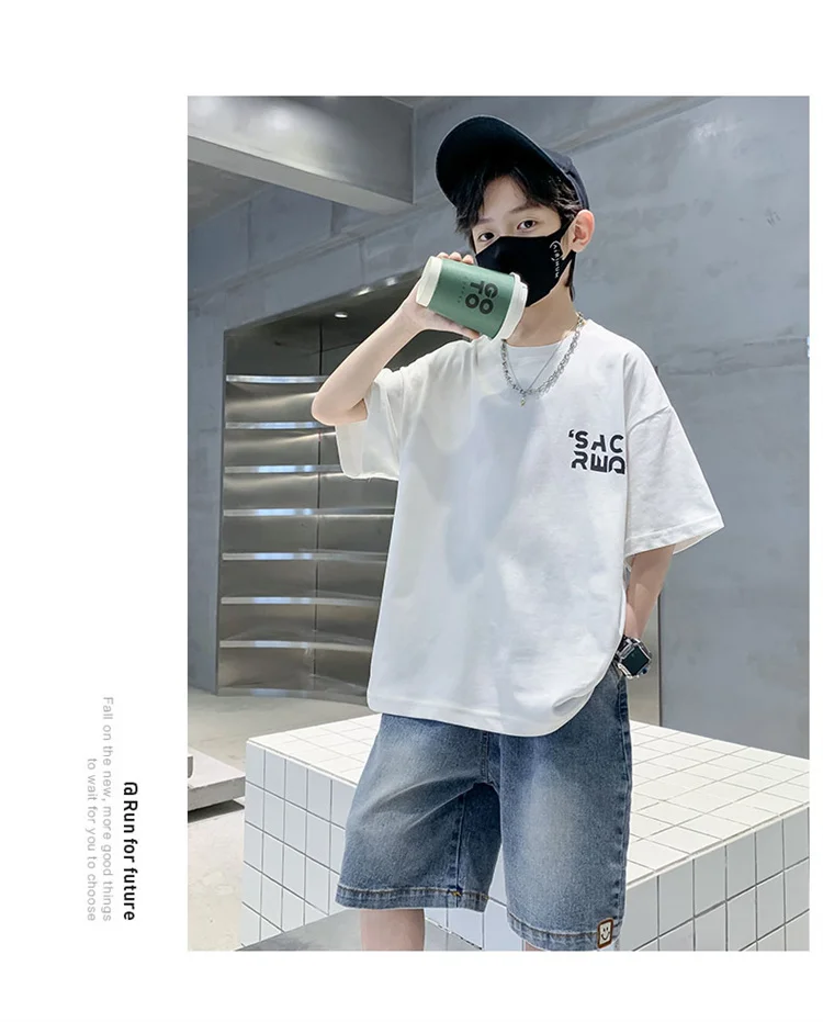 2026 Neues Sommer-Kinder-Baumwoll-T-Shirt für Jungen, Bestseller Kurzarm-T-Shirt, Tops im schlichten Stil, Teenager-Kinder-Mode, bedrucktes T-Shirt – Detail 6