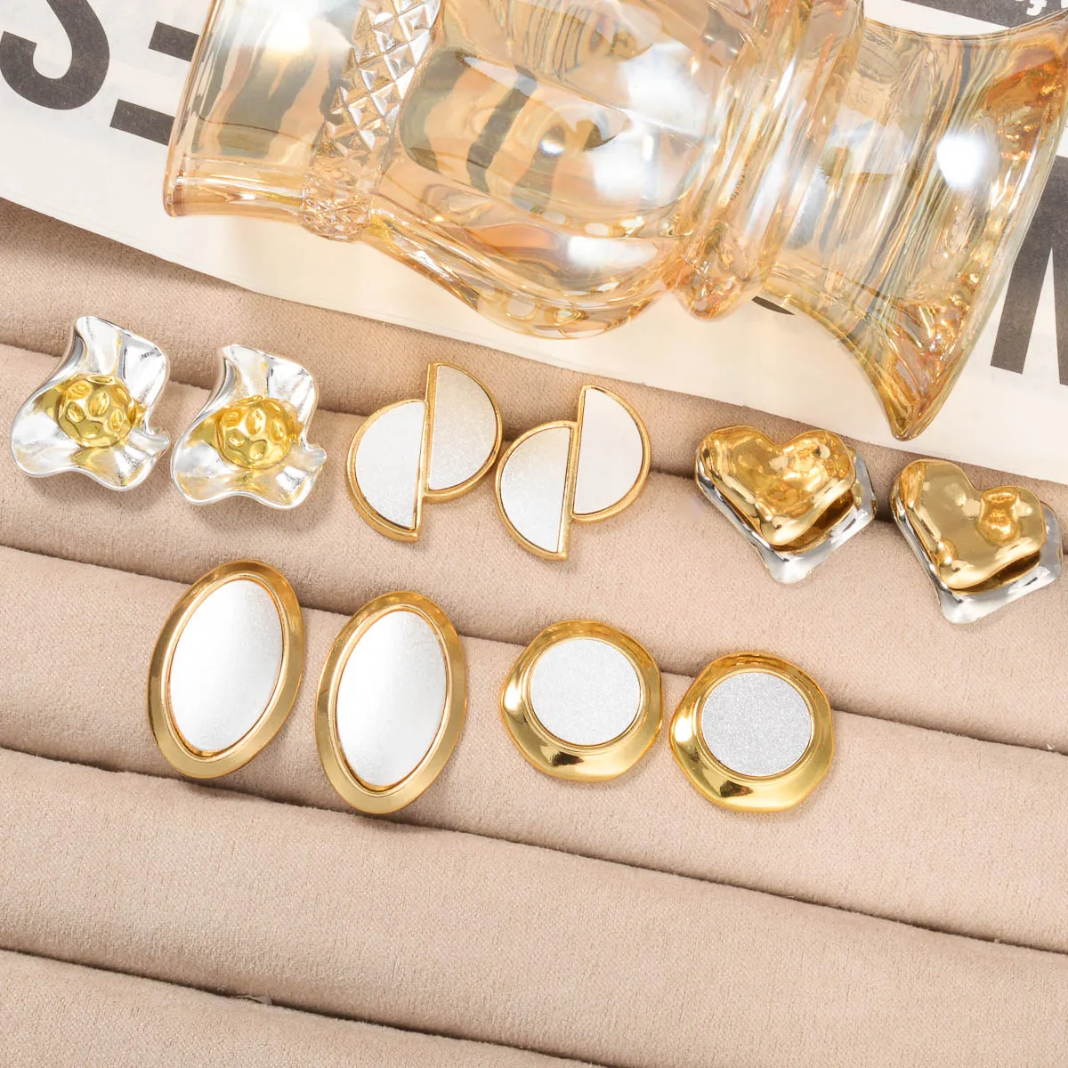 

Matte Metal Oval Earrings Gold Silver Color Contrasting Color Vintage Elegant Style Party Holiday Accessories Gifts