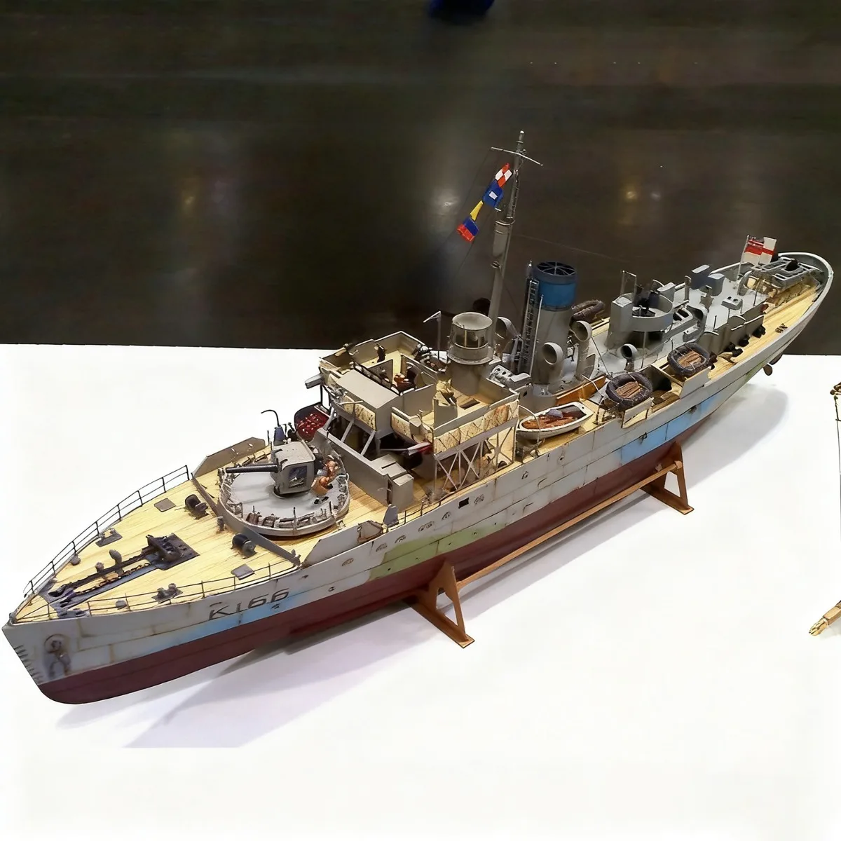 1/72 ريفيل زهرة فئة الفرقاطة التجمع نموذج 88.2 سنتيمتر مجهزة بأضواء السفن نموذج ثابت السفينة لعبة مجموعة نادرة #1