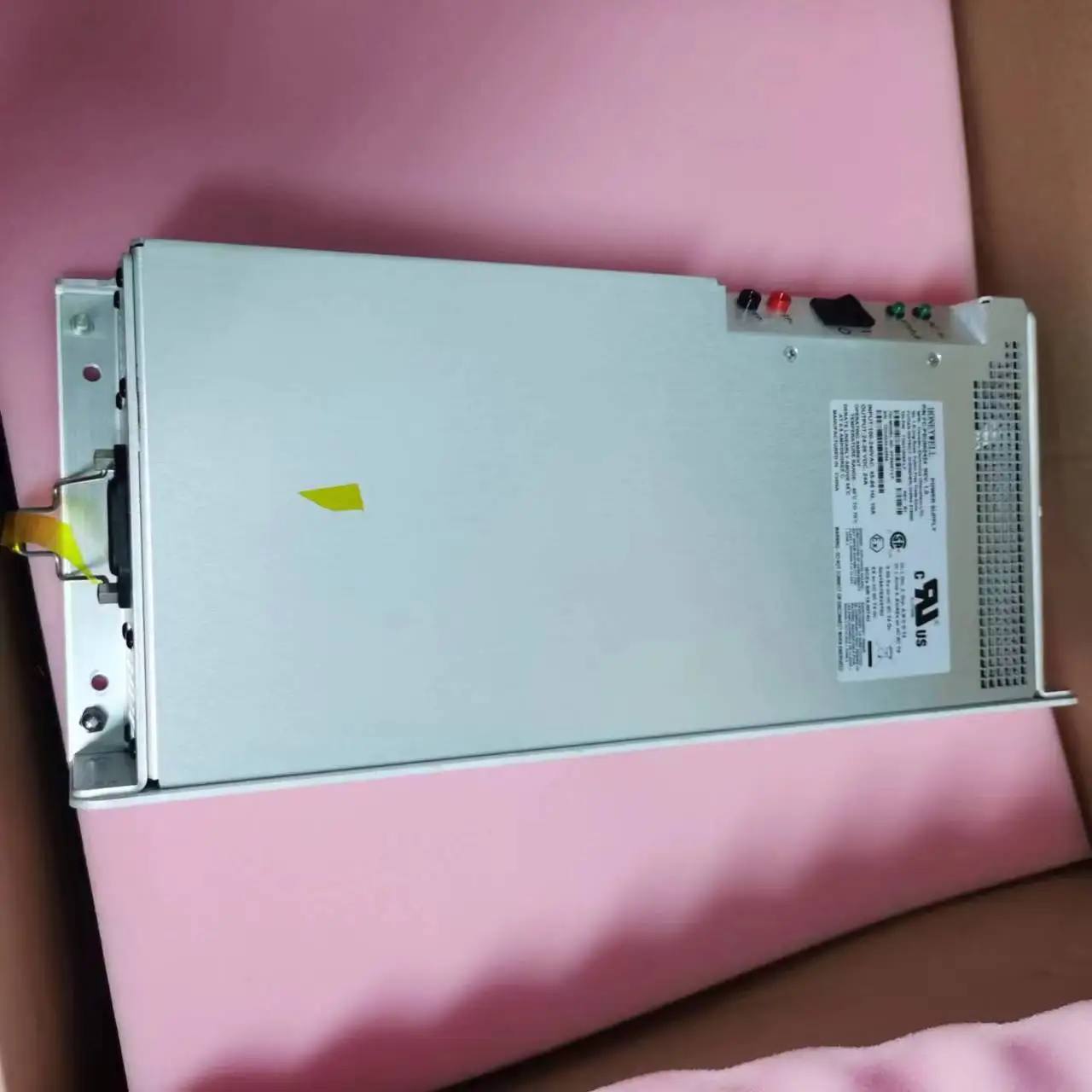 بيع المصنع مباشرة المبيعات الساخنة في 2025 FC-PSUNI-2424 FC-PSUNI2424 FC 8C CC PKS PLC DCS HC900 SIS وحدة تحكم الاحتراق بقعة 20 #1