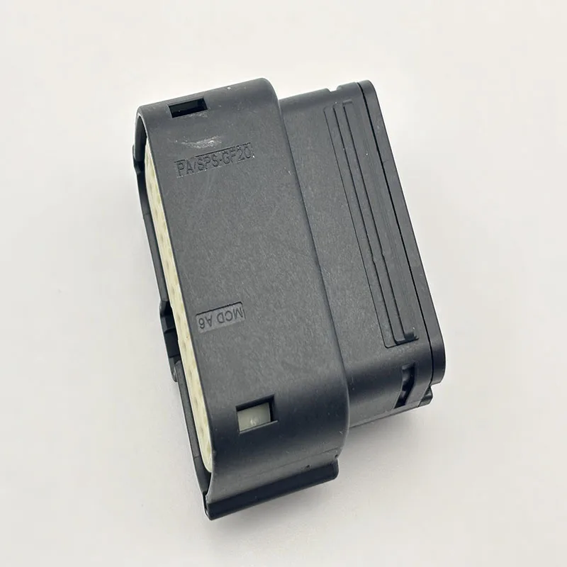20 Pin Automobile Waterproof Connectors Parts 33472-2302 PA/SPS-GF20 MCD A6 Radar Harness Master Plug For TSL