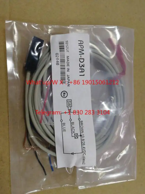 Original square proximity sensor APM-D3A1 brick and mortar store spot special A3A1