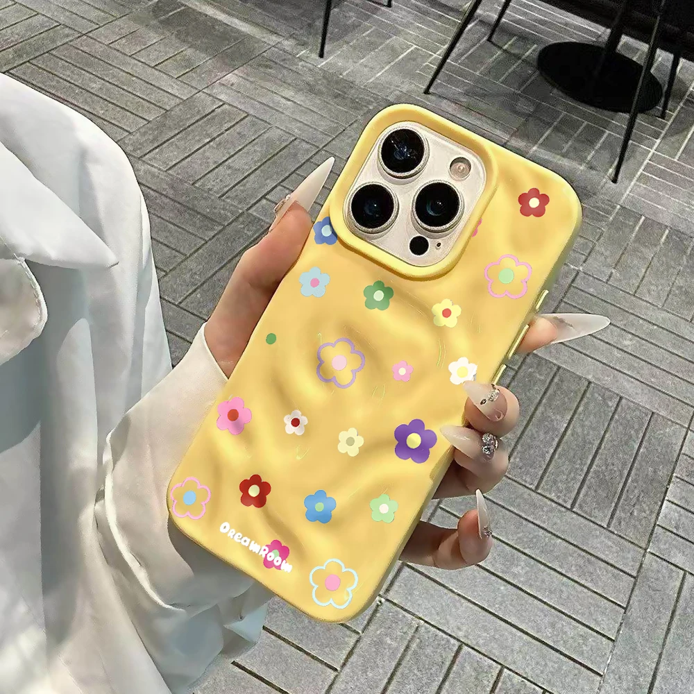 Minimalistisches Blumenmuster Koreanische Handyhülle für iPhone 17 16 15 14 13 12 11 Pro Max 14 15 Plus 17 Air Falten-Wellen Weiche Silikonhülle – Detail 5