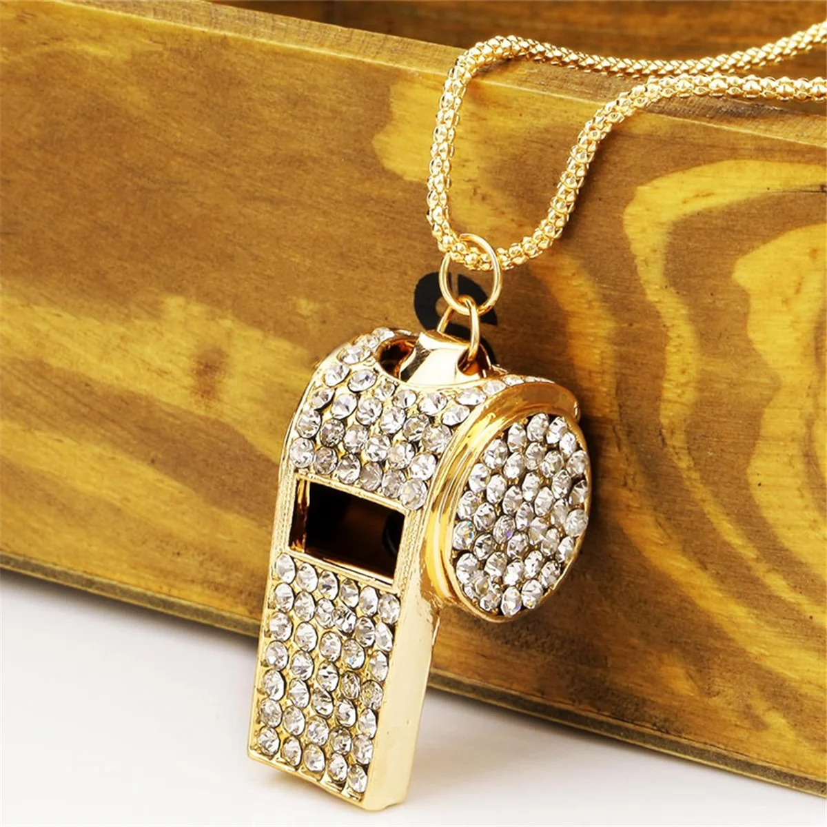 Silbato, Silbato de metal con diamantes de imitación de cristal, Silbato brillante con llavero para árbitros, entrenadores, profesores ricos