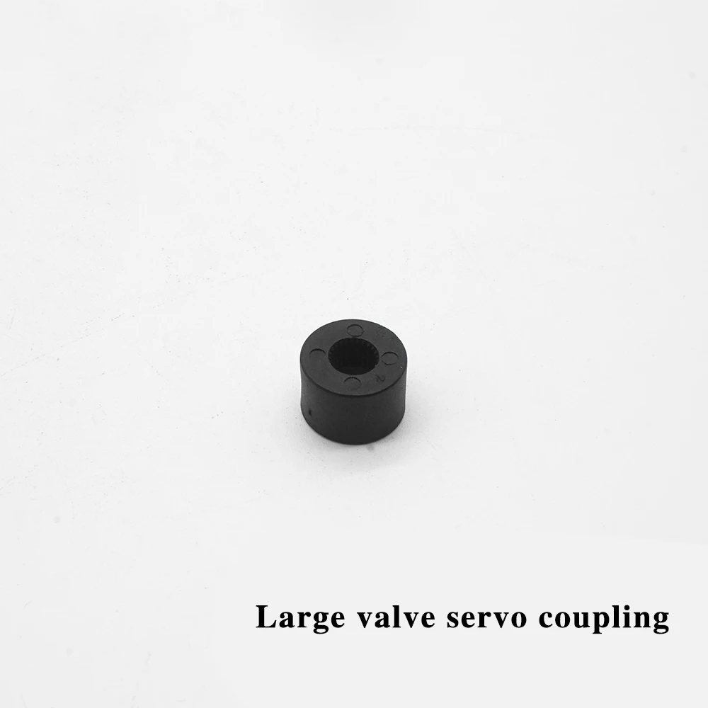 CUT model servo coupling