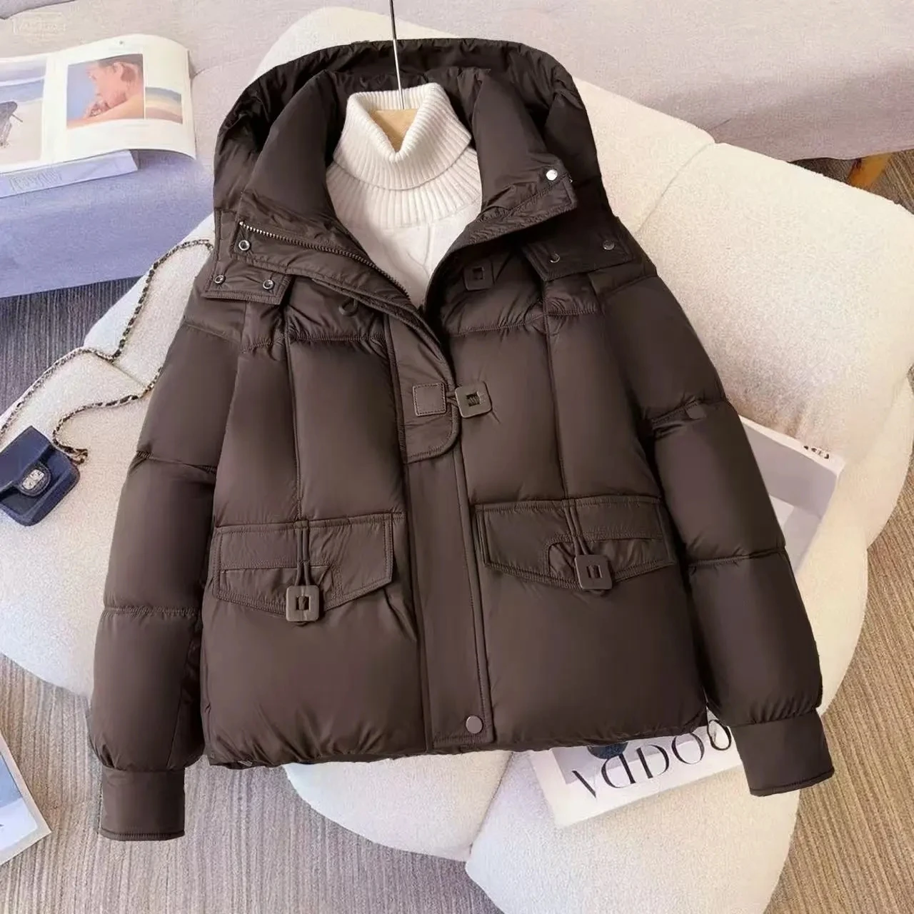 

2025 Winter New Down Cotton Jacket Women's Short Korean Edition Thicken Hooded Loose Bread Coat Lady Cotton Warm Parker Jackets