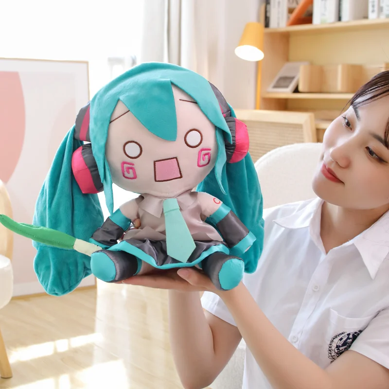 32cm Kawaii Japanese Anime Throwing scallions Fufu Plush Stuffed Toy Hatsune Miku Plush Doll Soft Pillow Future Doll Girl Gift