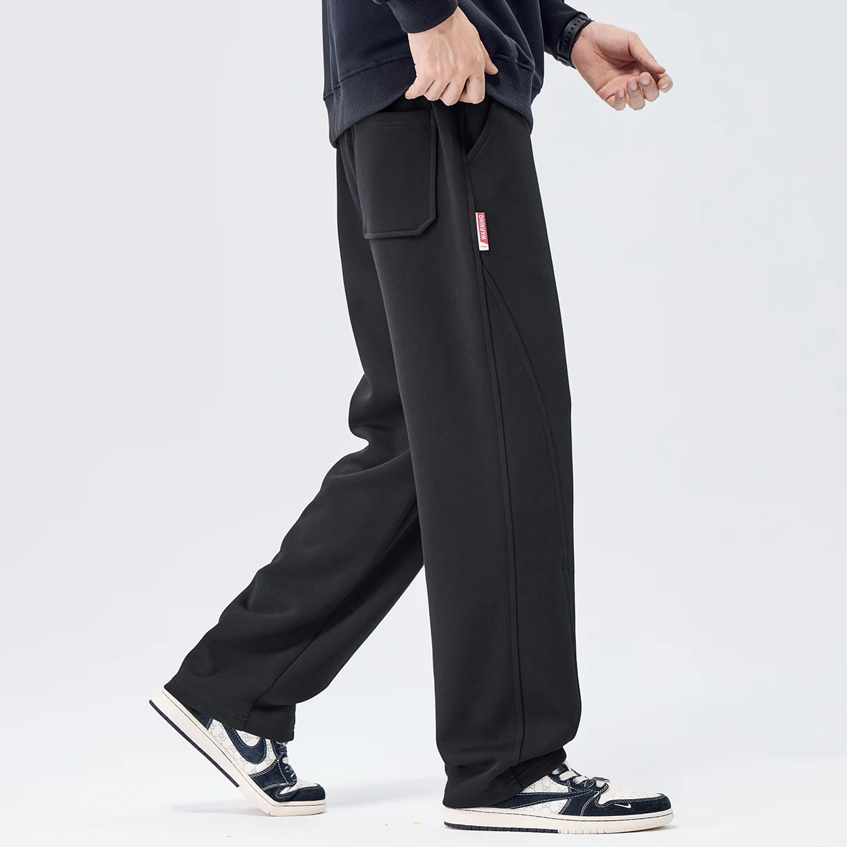 Celana panjang pria ukuran besar 1,75m hingga 2m, pakaian olahraga pria, celana sweatpants pria, celana panjang pria, pakaian pria, celana baggy pria, celana cargo pria