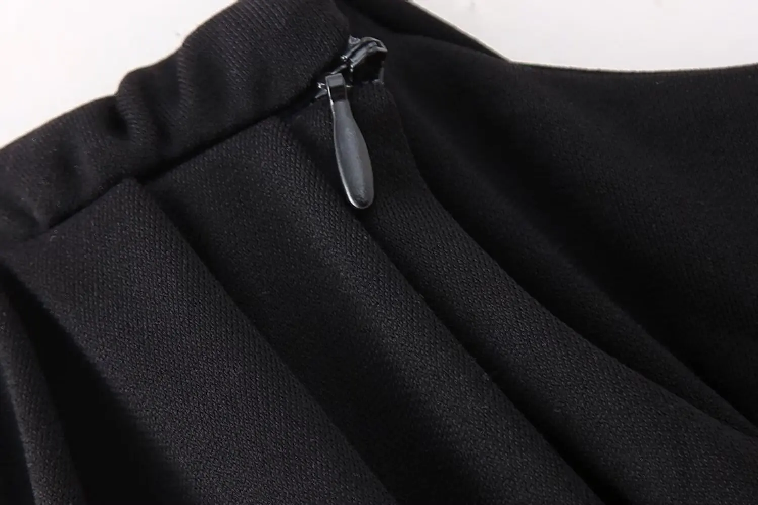 KONDALA Chic Guaina Donna Body sexy Y2K Nero Mujer Top Bow Scava fuori Beach Tuta Moda 2025 Night Club Zip Costume da bagno