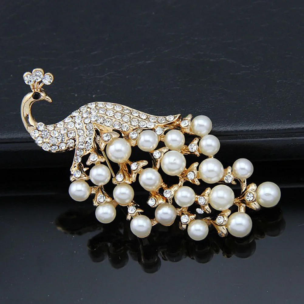 Vintage Luxury Peacock Brooch For Women Metal Crystal Collar Pins Fashion Retro Pearls Rhinestone Brooches Jewelry Accessories