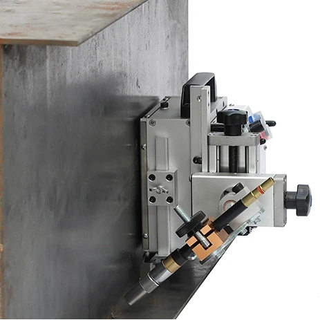 

Long Lasting CO2 Welding Machine Tractor Industrial Robot Portable Equipment For H-Beams