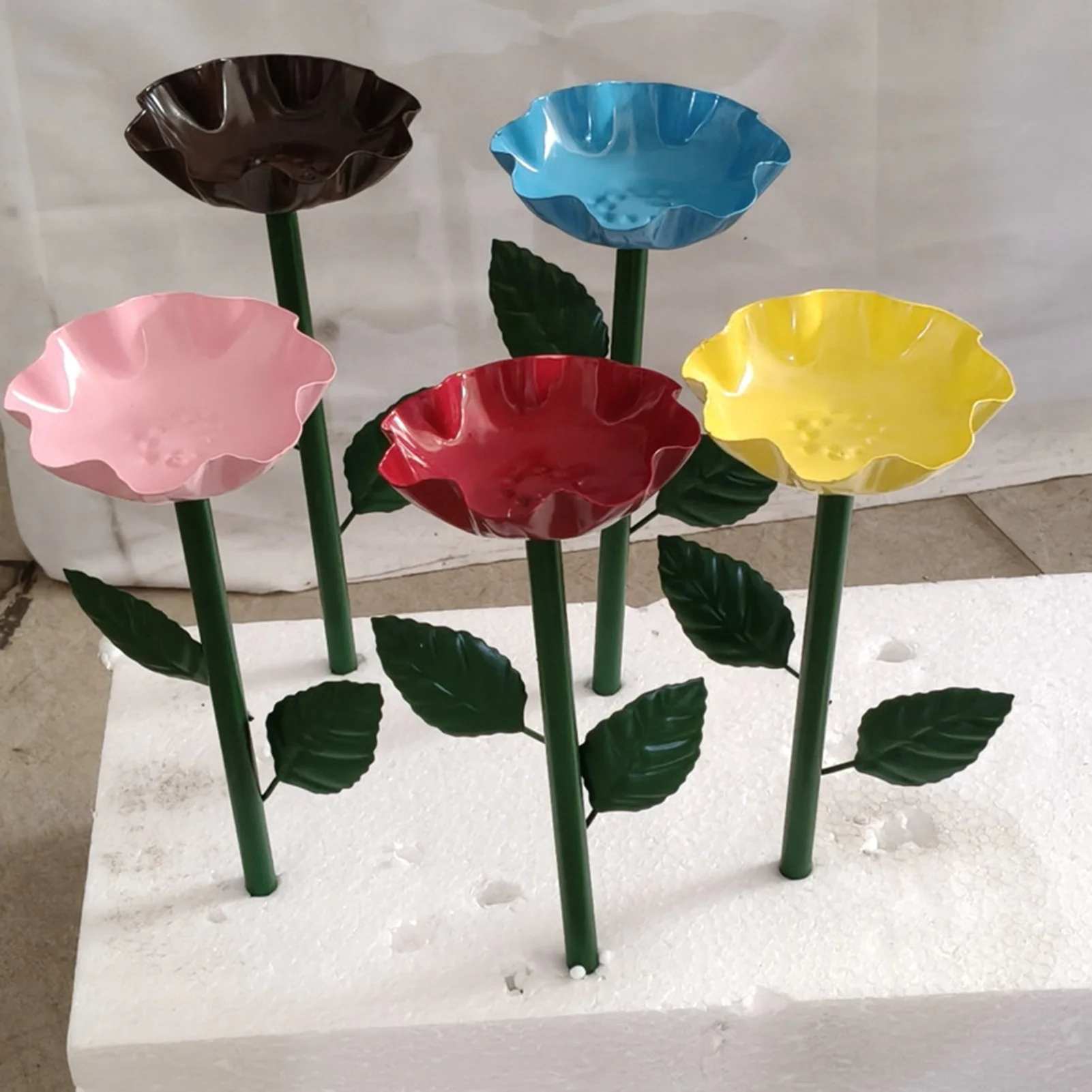 Bee Watering Station For Garden 5 Pieces Colorful Flower Shaped Decorative Garden Bee Butterfly Drinking Cups For Outdoor Porch