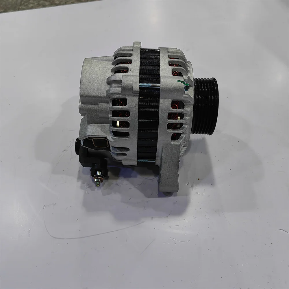 車のオルタネーター 23100-0M800-A ルノークリオドッカーダスターフルエンス Kadjar 車発電機