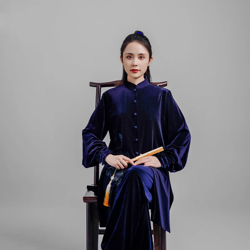 Kun Master Thicken Velvet Taichi Uniform Elegant Winter Martial Arts Suit Embroidery Kung Fu Clothes Taiji for Women