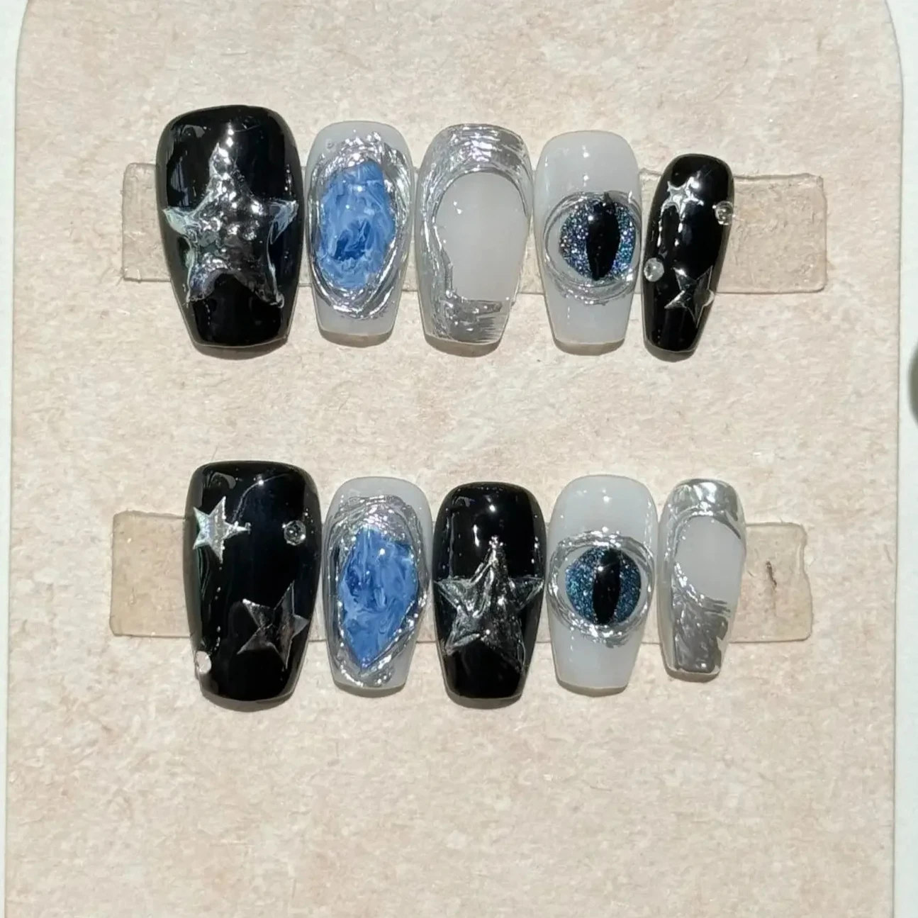 10 Stück süße coole lange Nägel zum Aufdrücken, schwarz-rosa Gitter, künstliche Nägel mit 3D-Stern-Herz-Design, Halo-Färben, Sarg, Y2K-Fälschungs-Nagelspitzen – Detail 6