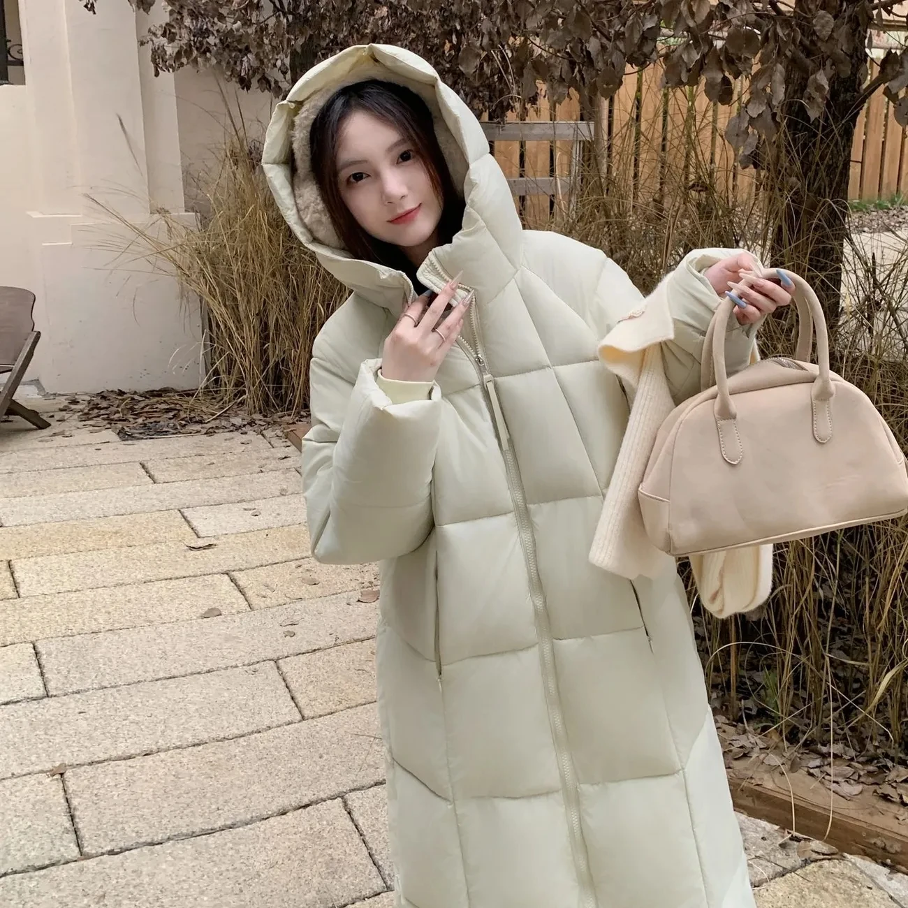 Black Fashion Thicken Warm Down Cotton Jacket Women's 2025 Winter New Bread Jacket Over The Knee Long Coat Parkas Outwear