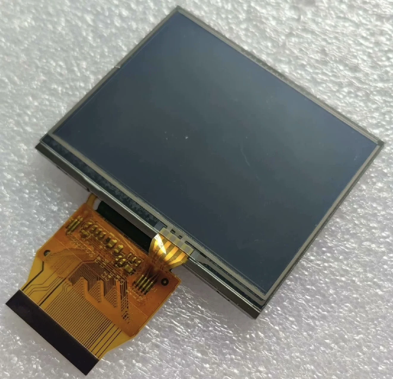 3,5-Zoll Touchscreen LCD Display TM035KBH02 Rückansicht mit Anschlüssen