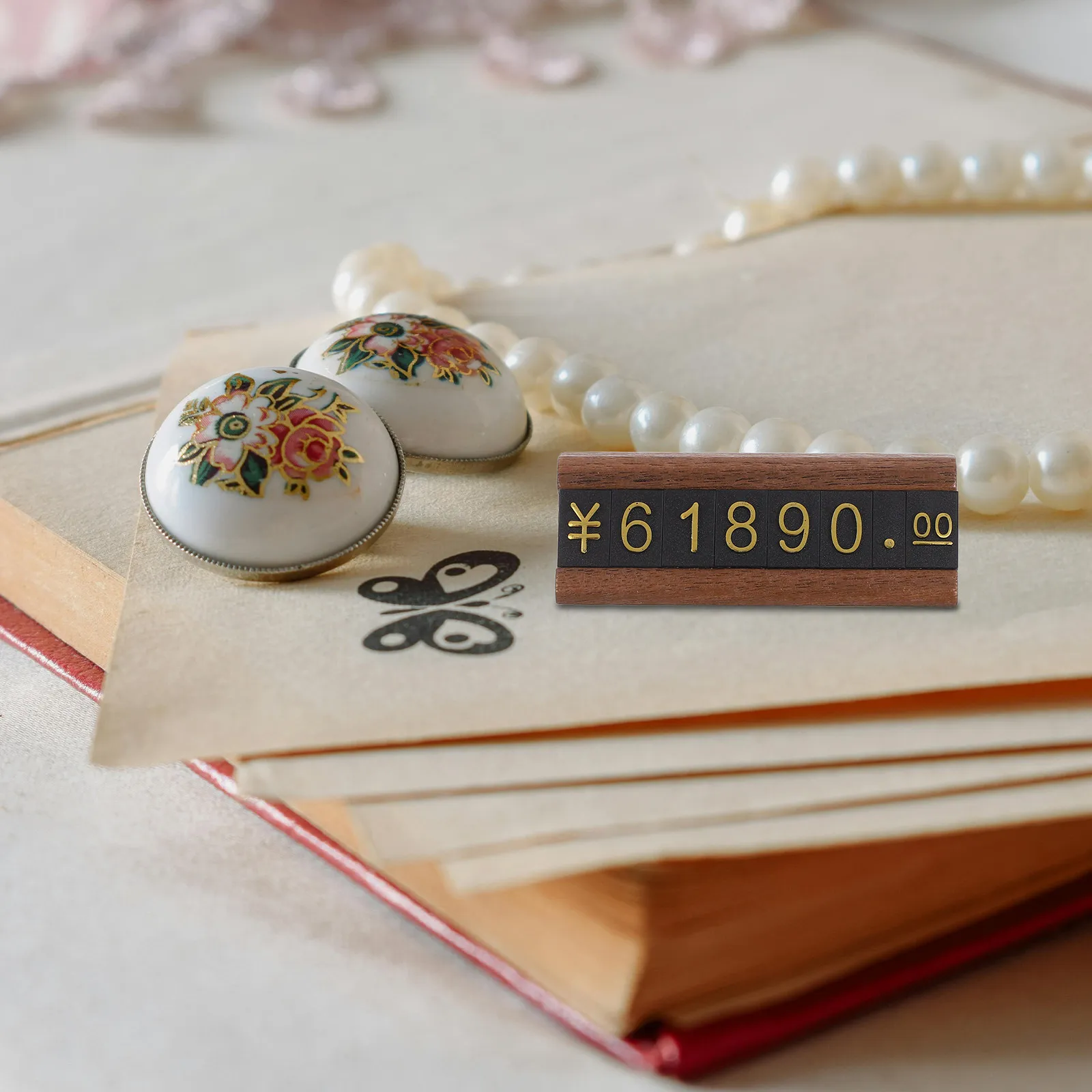 

10 комплектов ценников для ювелирных изделий: премиальные деревянные и пластиковые ценники-блоки с номерами для розничных магазинов и рекламы на прилавках бутиков