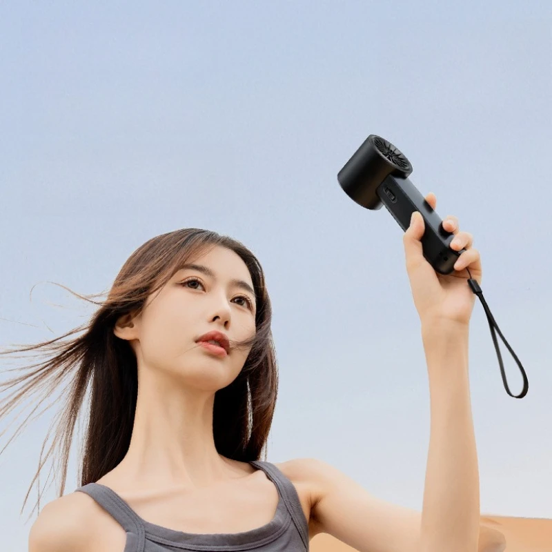 

Ручной мини-вентилятор сильной ветровой силы с длительным сроком службы батареи Компактный портативный экран Цифровой дисплей Легкие перезаряжаемые вентиляторы