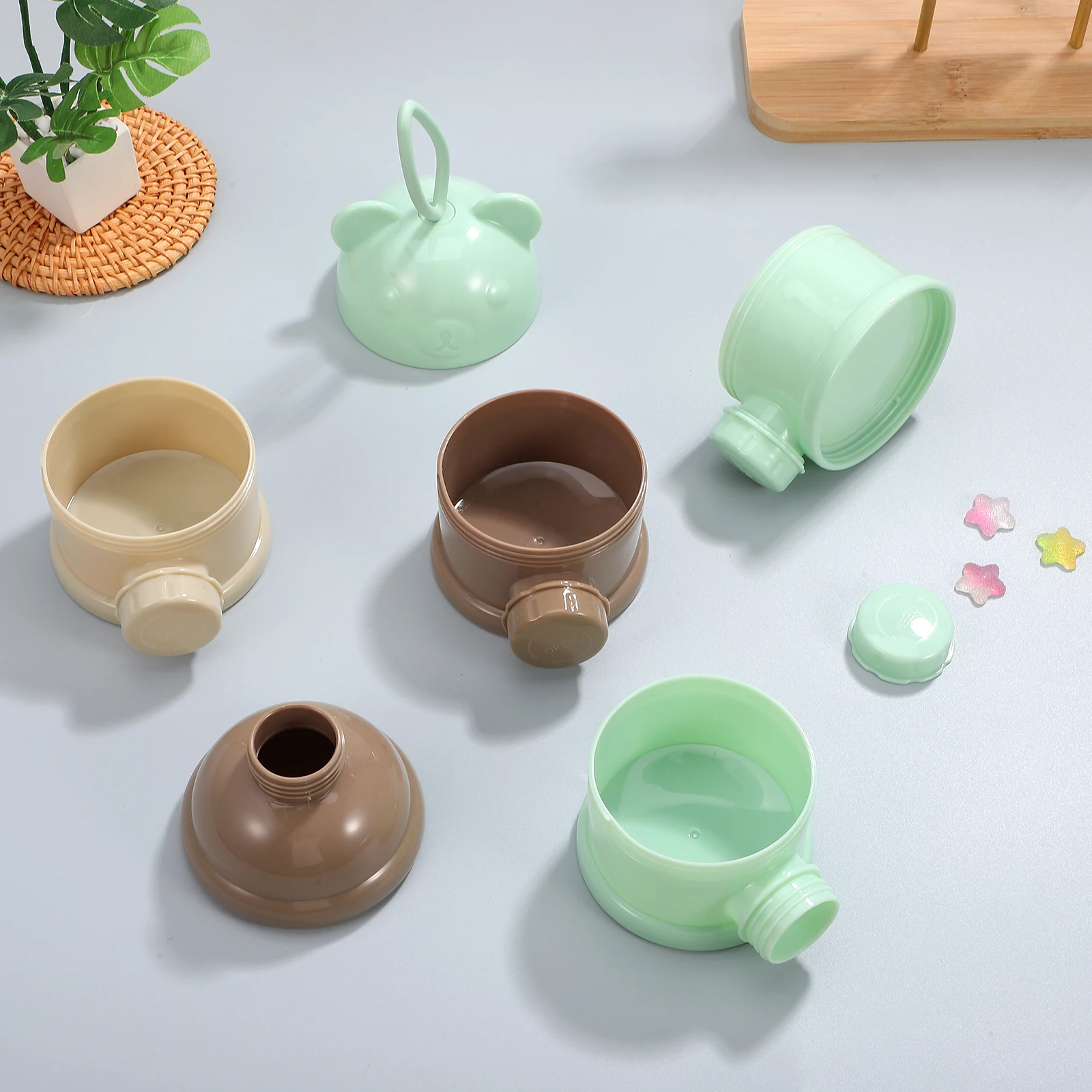 

4 Layers Milk Powder Box Leakproof Storage Container For Food Snack Oatmeal Nuts Container Lightweight Green Color