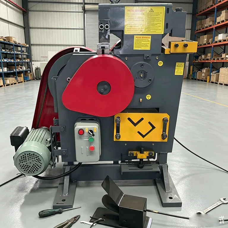 4kw Punching and Shearing Machine 900KN Max Pressure 30 Strokes/min 120x120 Angle Iron Processing Equipment