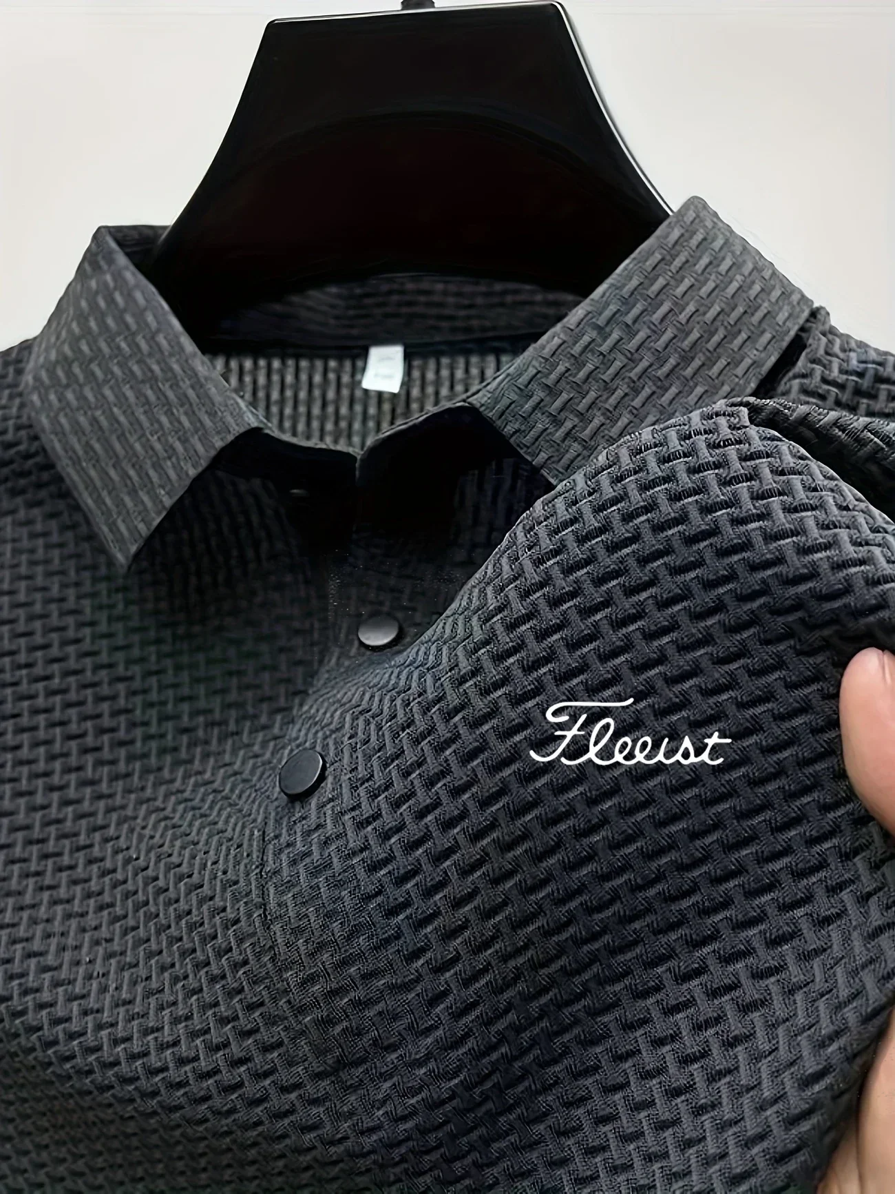 The New Summer Short-Sleeved Polo Shirt (2026 Style) Is Both Fashionable and Classic