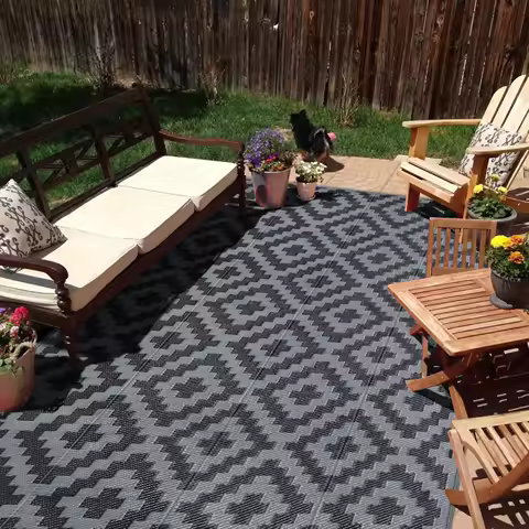 Waterproof Outdoor Rug 5x8 ft, Reversible Plastic Mat for Patio, Deck, Beach, Camping in Black Grey Lattice