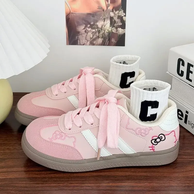

Hello Kitty Board Shoes Cute Dopamine Originality Flat Bottomed Low Cut Shoes Fashion Comfortable Wear-resisting Casual Shoes