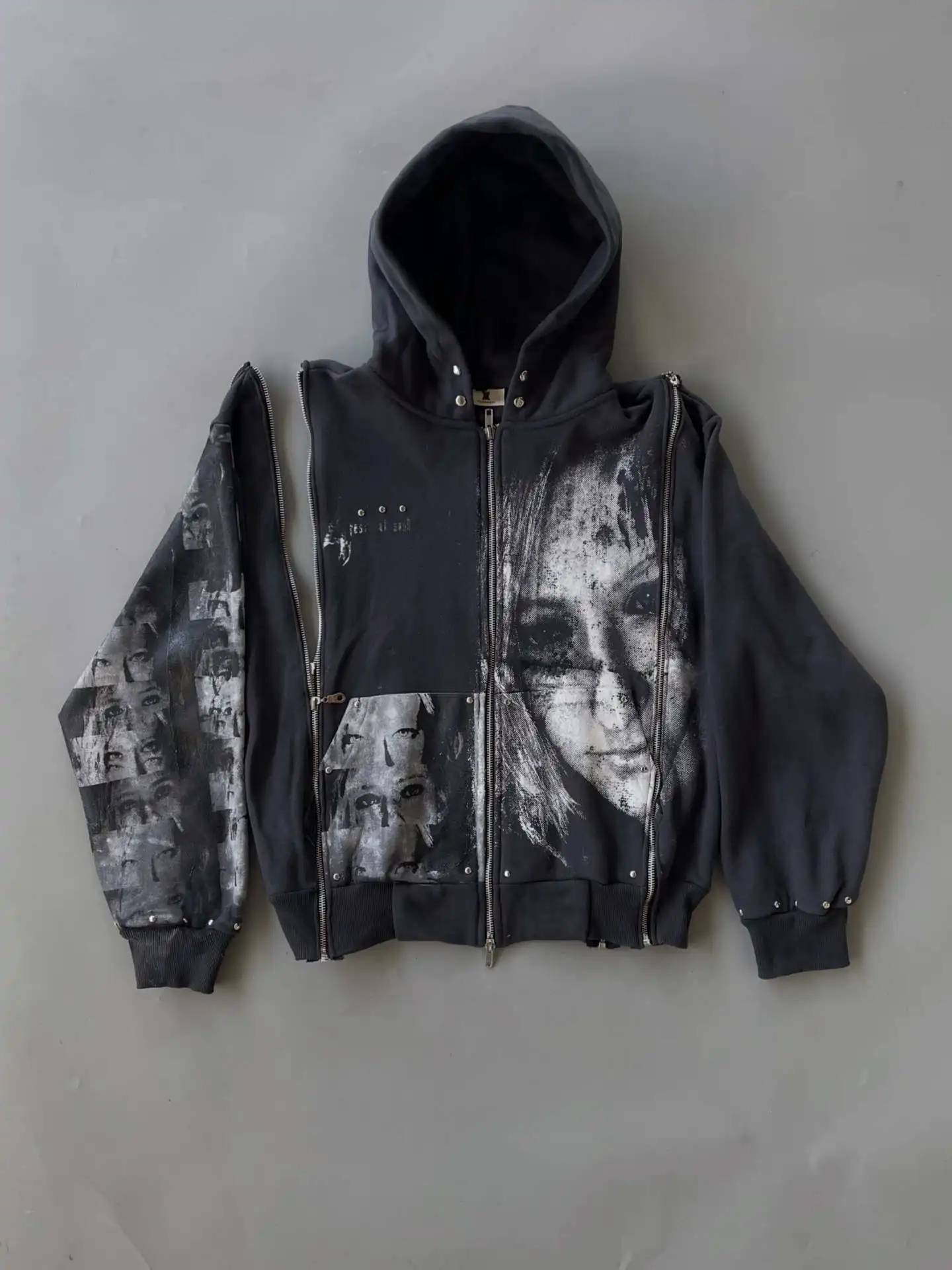 Y2K Punk Zip Up Hoodie Detachable Sleeve Portrait Graphic Print Multi‑Zipper Rivet Hooded Sweatshirt Loose Streetwear
