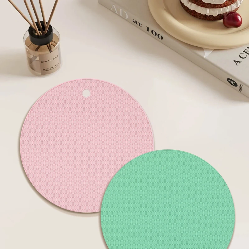 

Silicone Mat Coaster Food Grade Material Placemat Non-slip Table Kitchen Accessories Gadgets Round Cup
