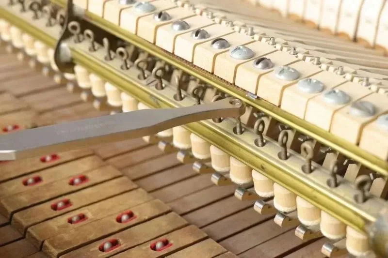 Llave de ajuste de máquina de cuerdas de piano Steinway y ajuste de botón de madera adecuado para piano de cola