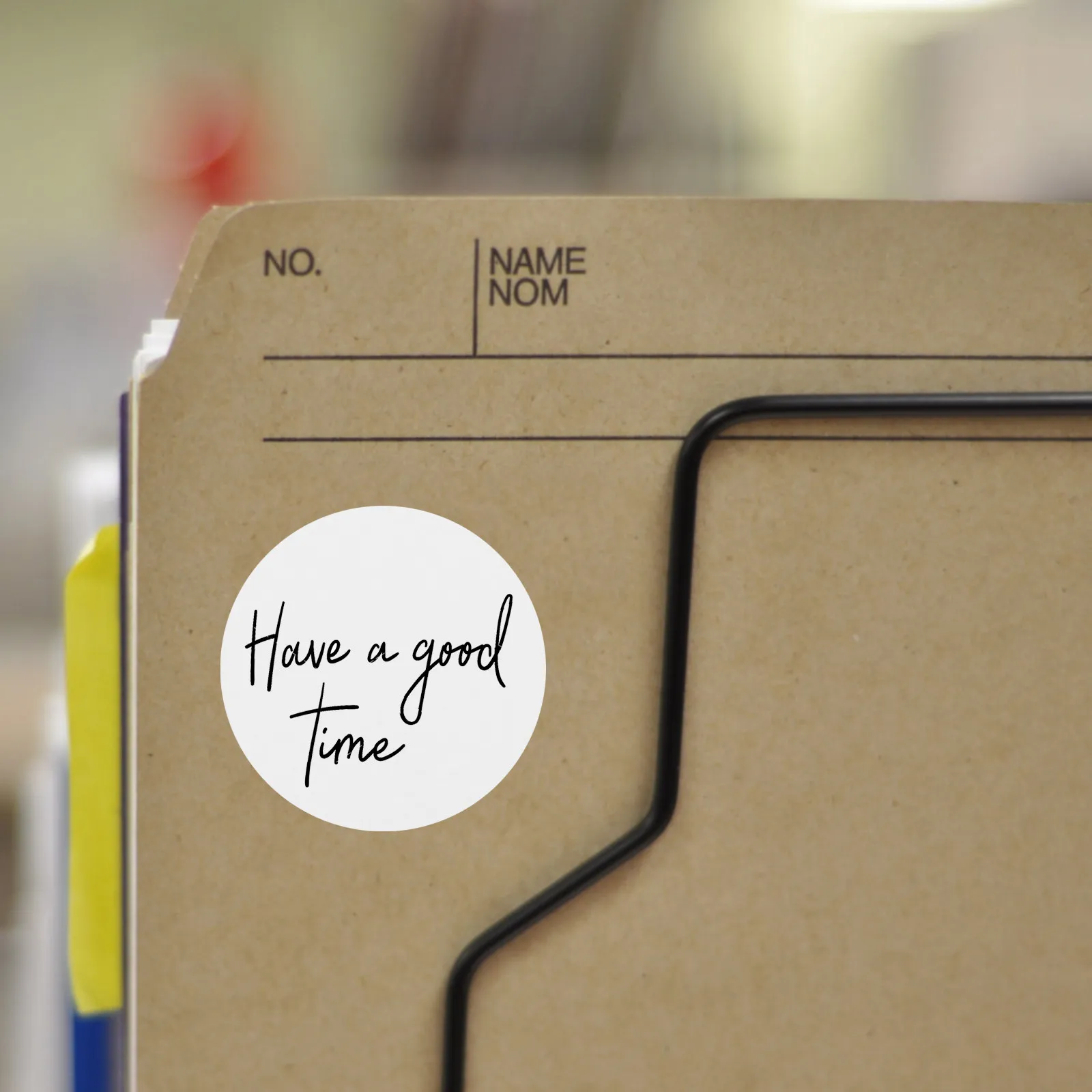 

1 Roll Thermal Labels Waterproof Stain Resistant Self Adhesive Round Label for Express Shipping Office Organization Craft