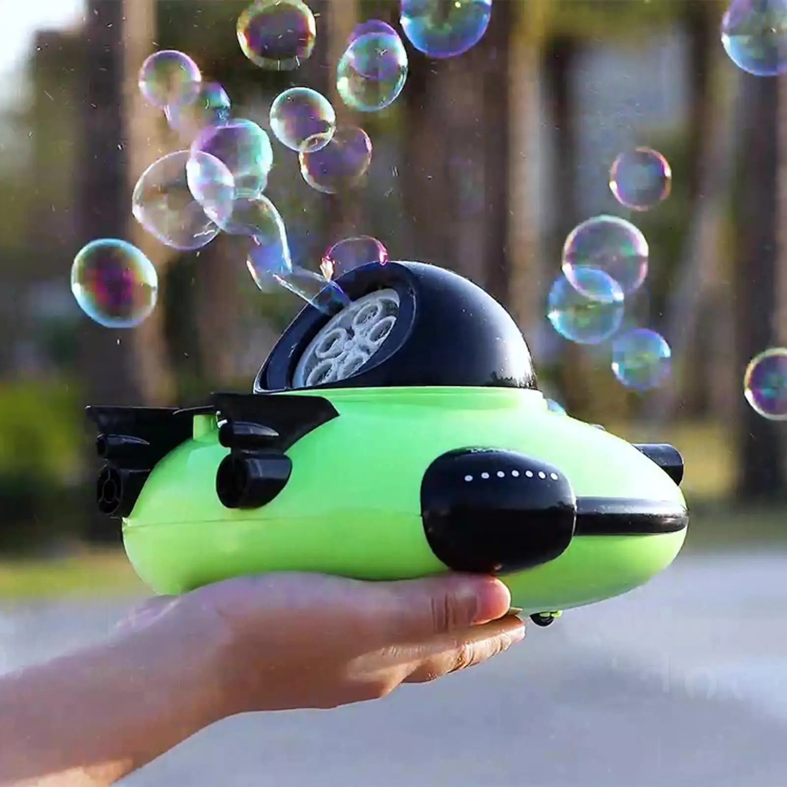 Automatic Bubble Maker Automatic Bubbles Blower Maker Outdoor Toys Battery Operated Summer Toy in Spaceship Shape for Wedding