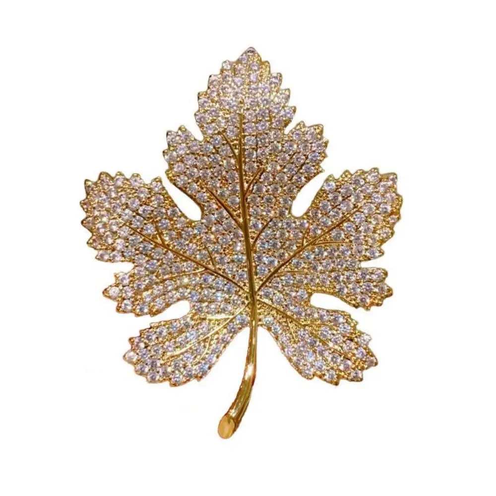 Exquisite Rhinestone Sequin Maple Leaf Brooches, For Women Crystal Inlaid Zircon Plant Brooch Clothing Jewelry Party Accessories