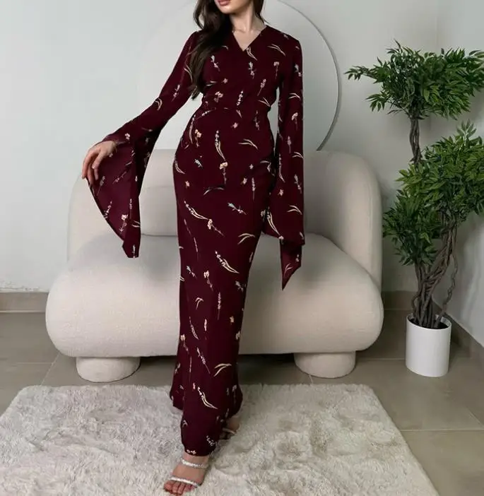 

Women's 2-Piece Set New French Elegant Temperament Style Floral Print V-Neck Flared Sleeve Shirt High Waist Fish Tail Skirt Set