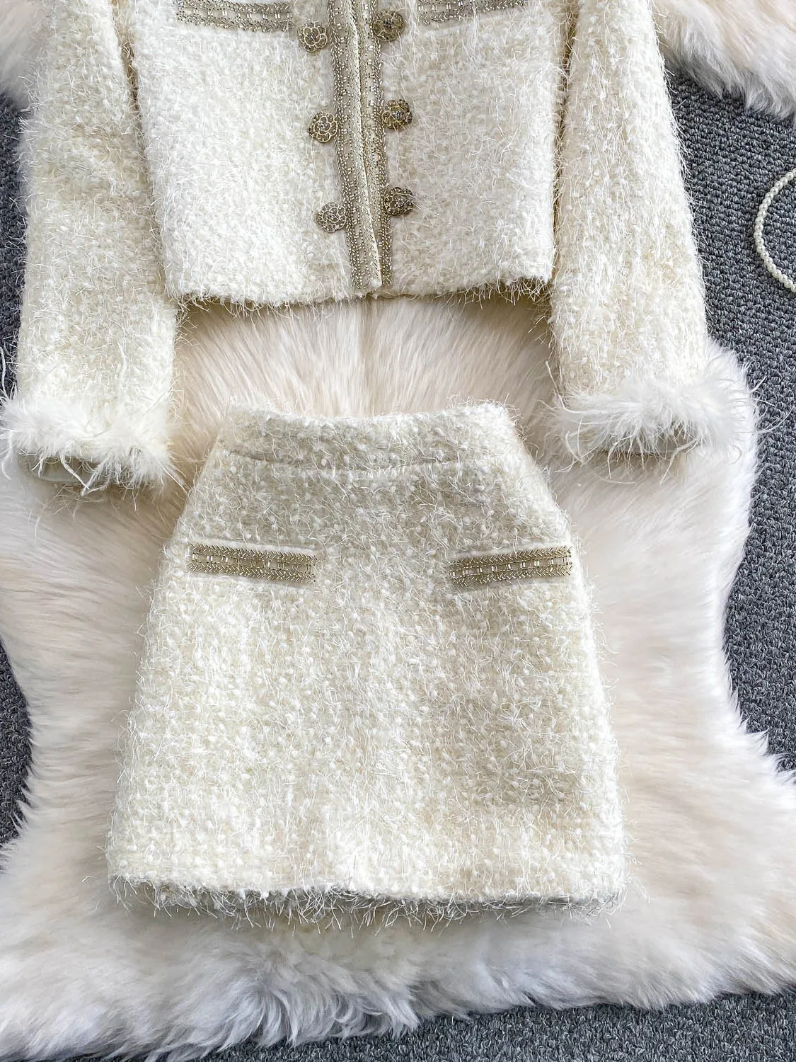  Embroidered Bead Diamond Patchwork Fringe Sve Outerwear ort Skirt Two-Piece Set Winter Faion Youthful Sle