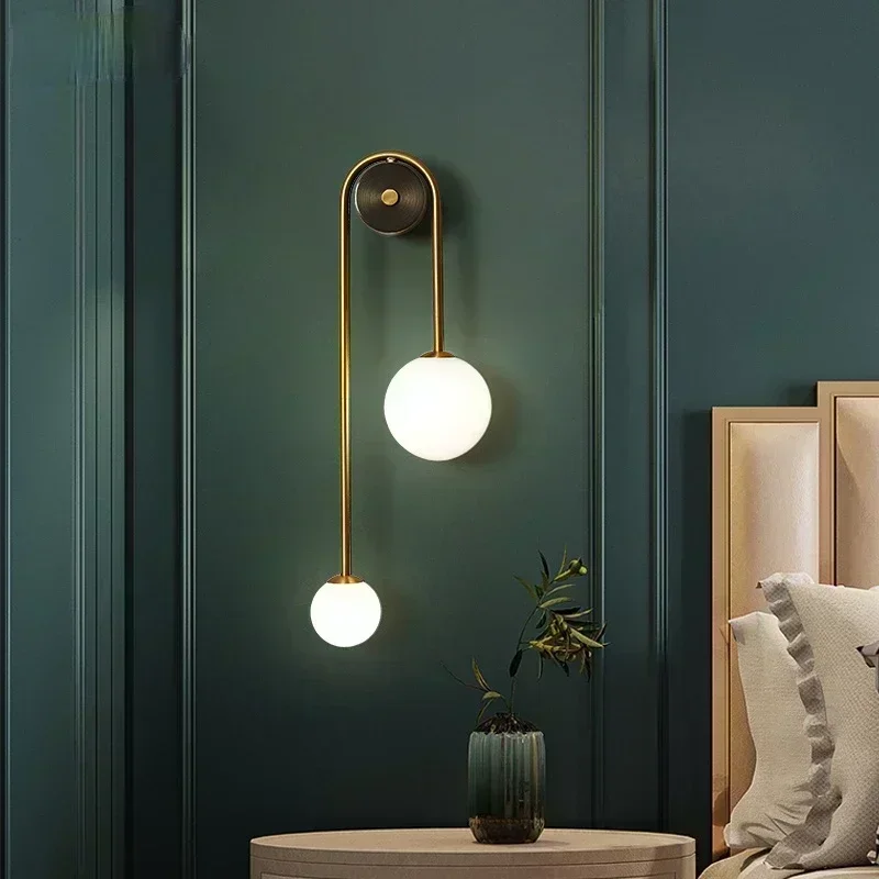 Moderne Slaapkamer Nachtkastje Licht Lamp Glazen Bal Led Goud Interieur Woonkamer Gang Binnenverlichting Schans Armatuur